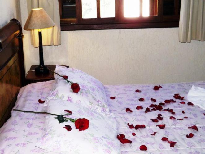 Pousada Das Rosas Campos do Jordão Екстериор снимка